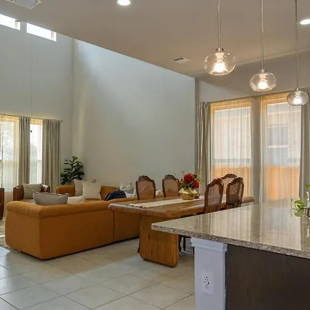 Spacious 4Br South Atx Retreat